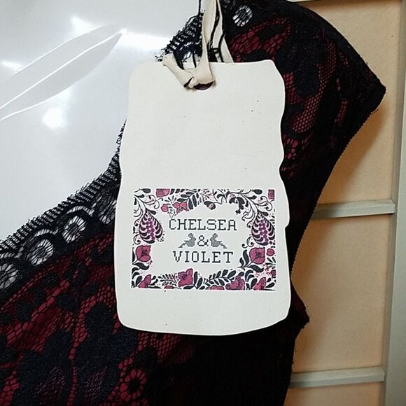 NWT! Chelsea & Violet Lace Dress - Picture 5 of 6